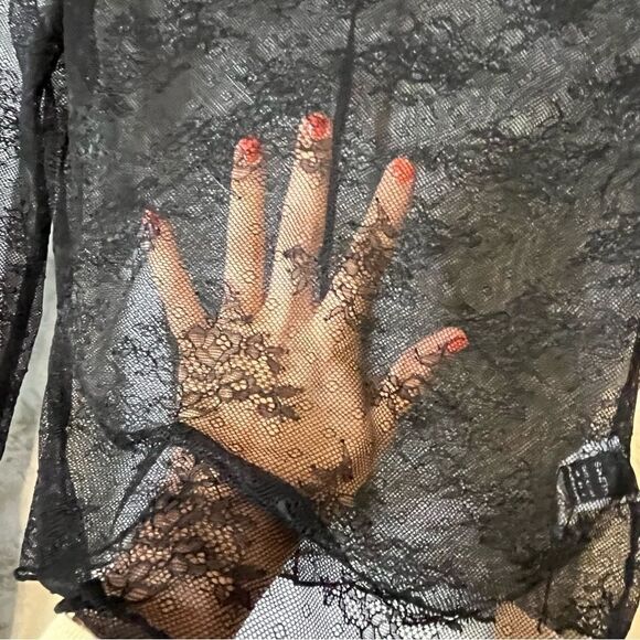 Women's NWT Black Lace Semi Sheer Long Sleeve Top - Picture 4 of 8